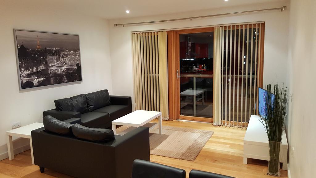 East Croydon Apartments - Just 3 Mins Walk To East Croydon Station Buitenkant foto
