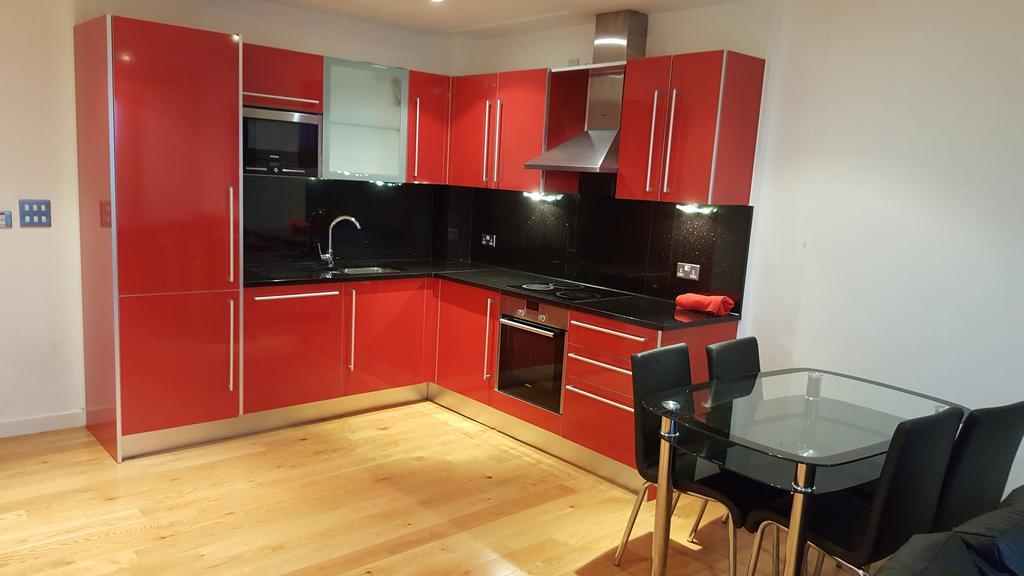 East Croydon Apartments - Just 3 Mins Walk To East Croydon Station Buitenkant foto