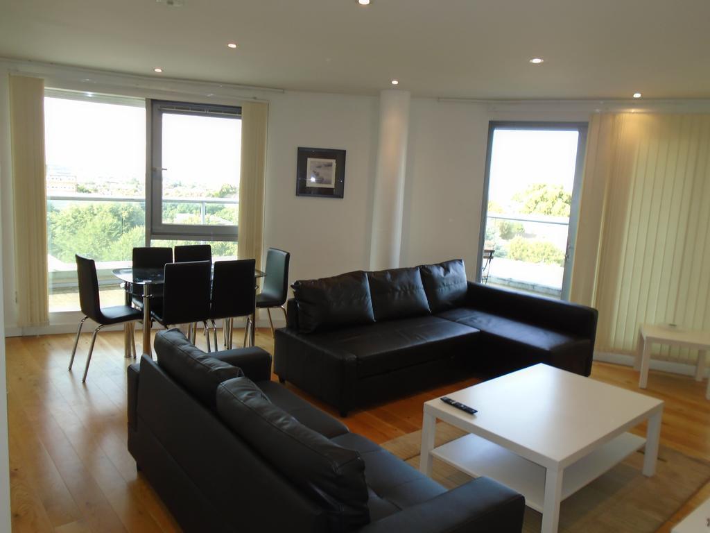 East Croydon Apartments - Just 3 Mins Walk To East Croydon Station Buitenkant foto