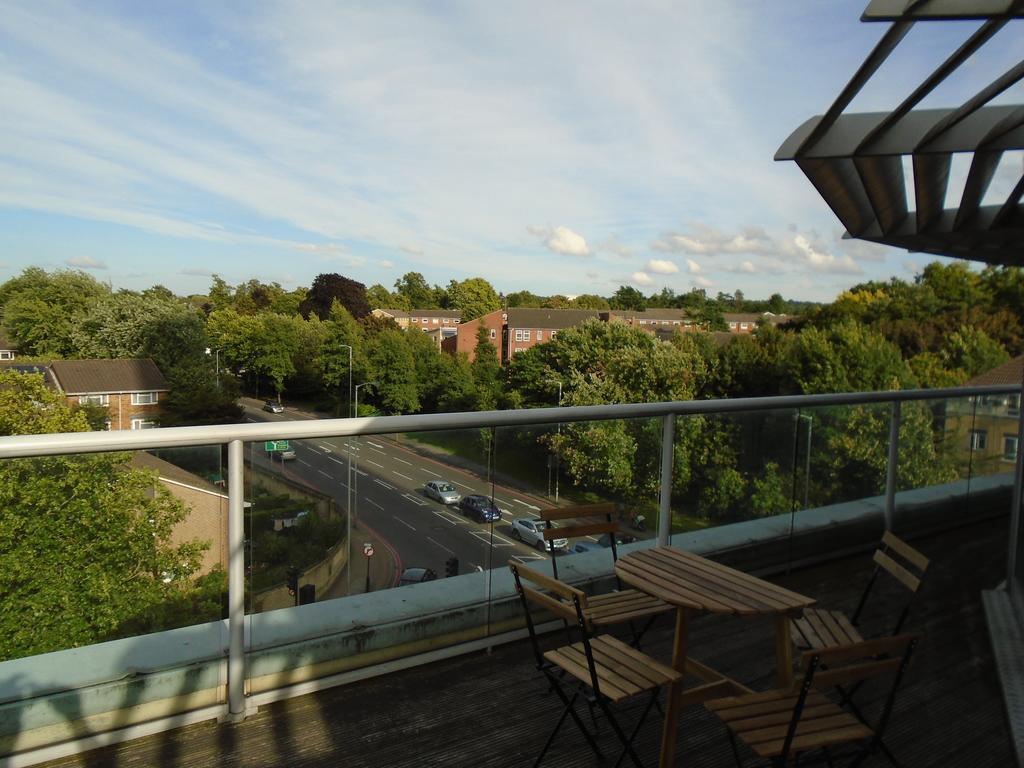 East Croydon Apartments - Just 3 Mins Walk To East Croydon Station Buitenkant foto