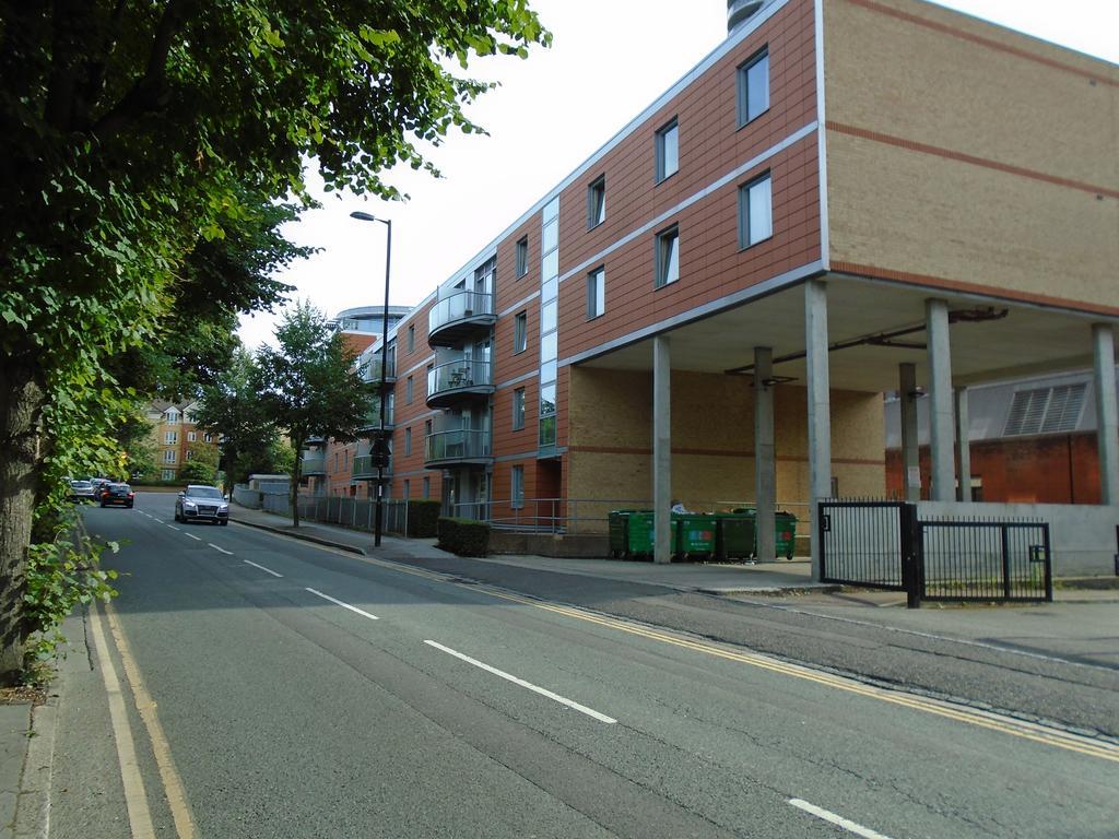 East Croydon Apartments - Just 3 Mins Walk To East Croydon Station Buitenkant foto