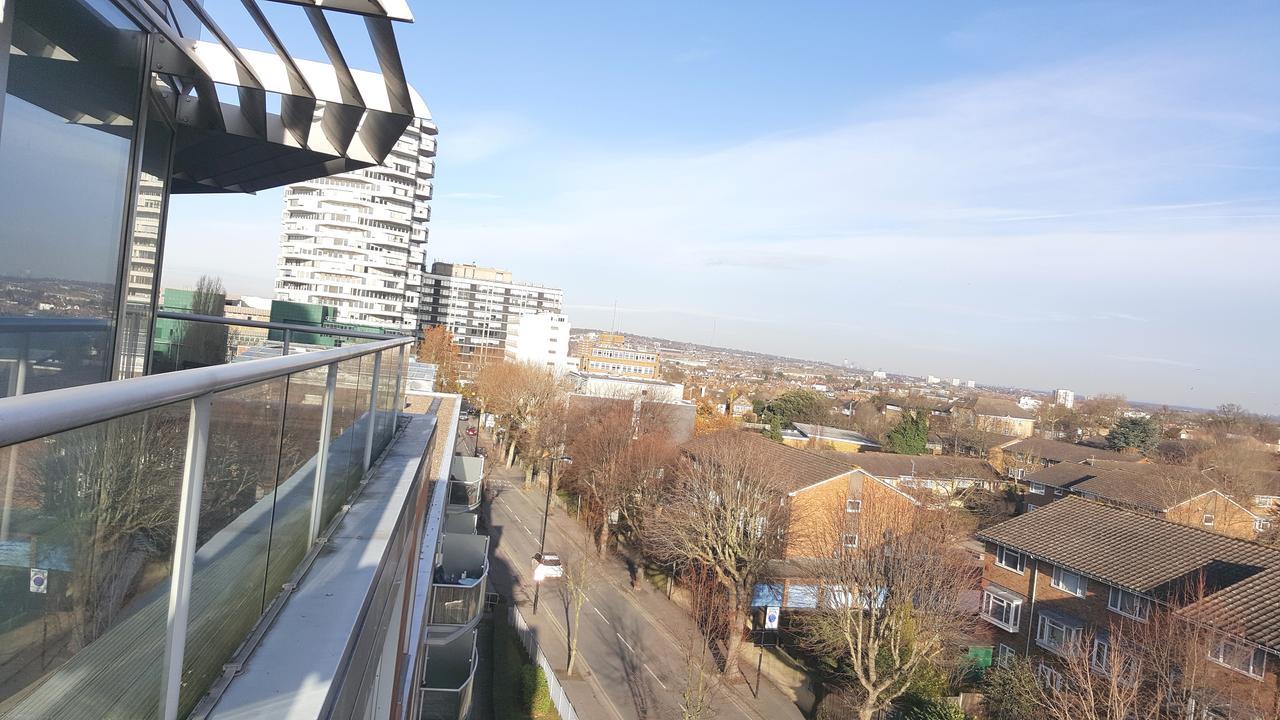 East Croydon Apartments - Just 3 Mins Walk To East Croydon Station Buitenkant foto