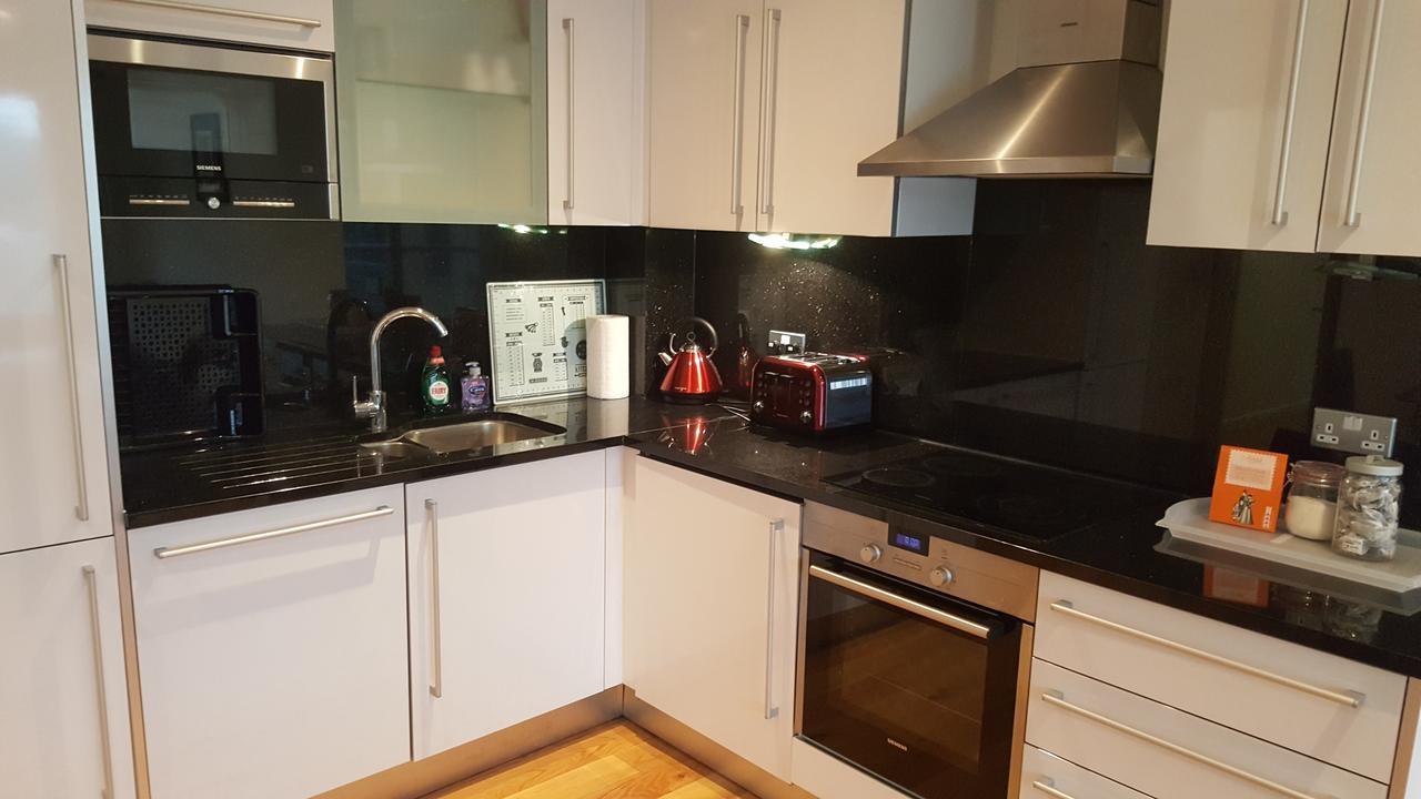East Croydon Apartments - Just 3 Mins Walk To East Croydon Station Buitenkant foto