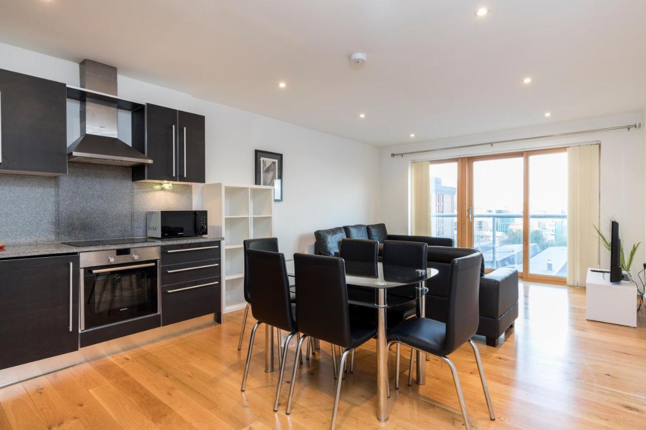 East Croydon Apartments - Just 3 Mins Walk To East Croydon Station Buitenkant foto