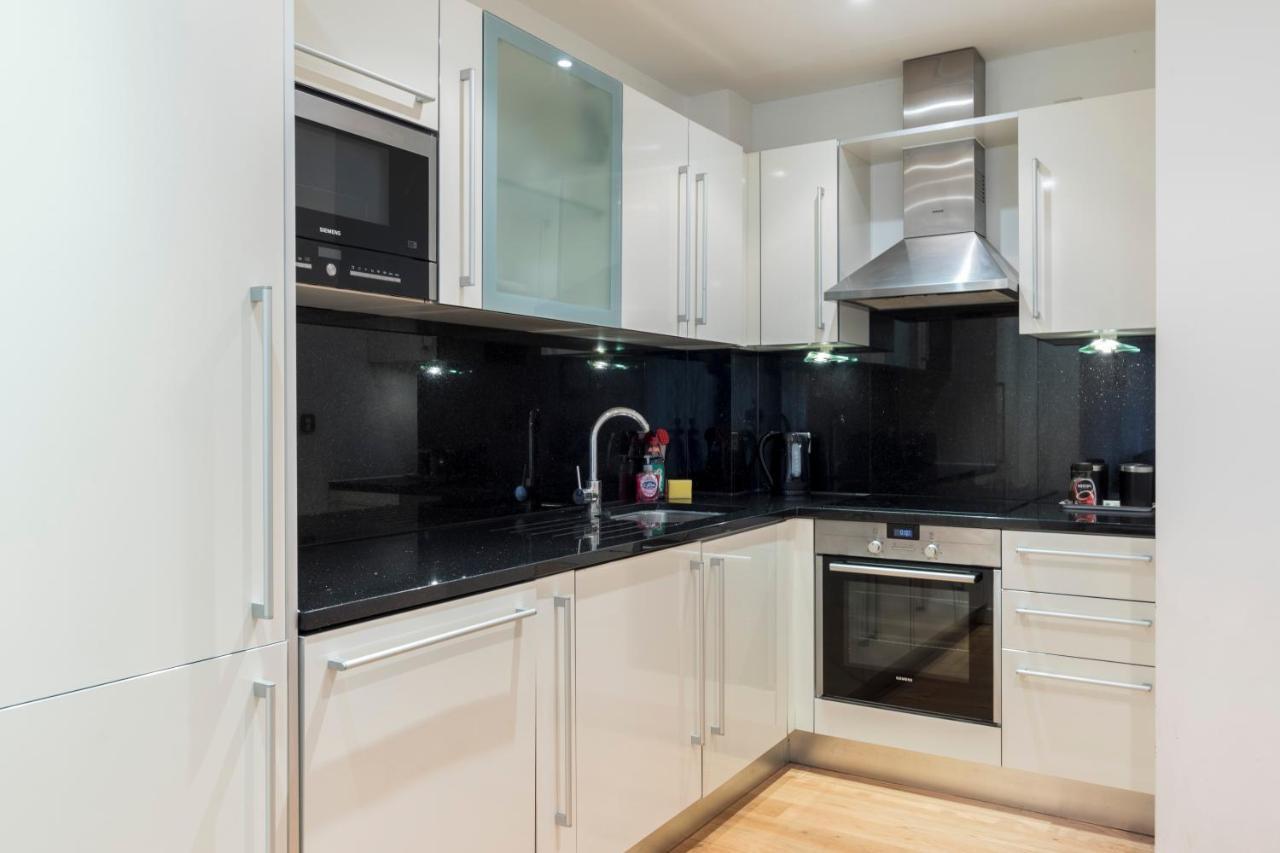 East Croydon Apartments - Just 3 Mins Walk To East Croydon Station Buitenkant foto