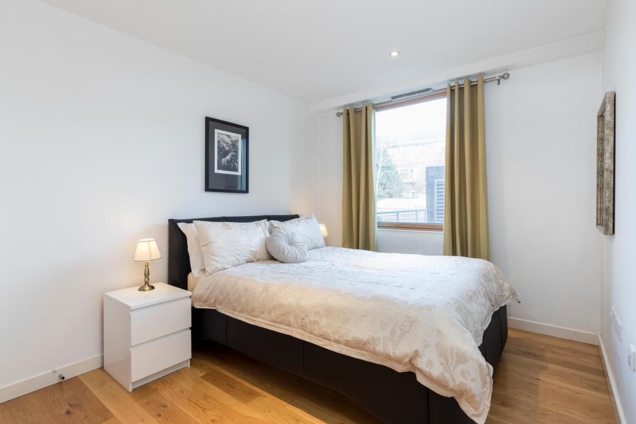 East Croydon Apartments - Just 3 Mins Walk To East Croydon Station Buitenkant foto