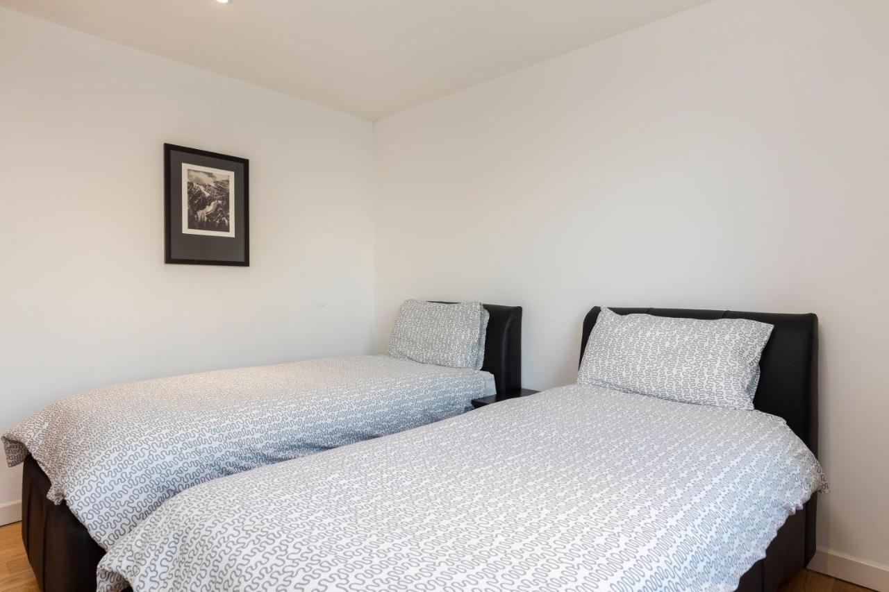 East Croydon Apartments - Just 3 Mins Walk To East Croydon Station Buitenkant foto