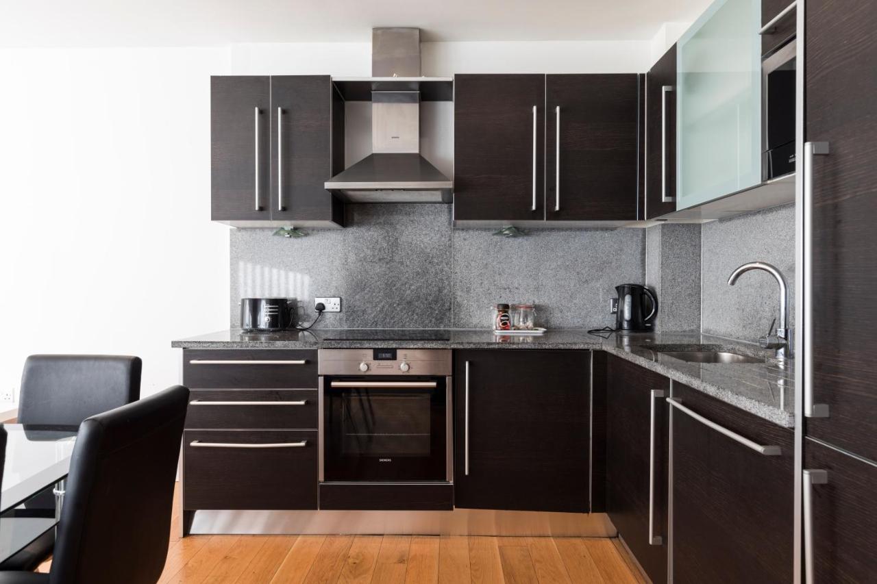 East Croydon Apartments - Just 3 Mins Walk To East Croydon Station Buitenkant foto