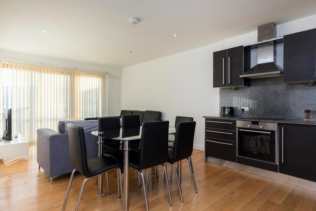East Croydon Apartments - Just 3 Mins Walk To East Croydon Station Buitenkant foto