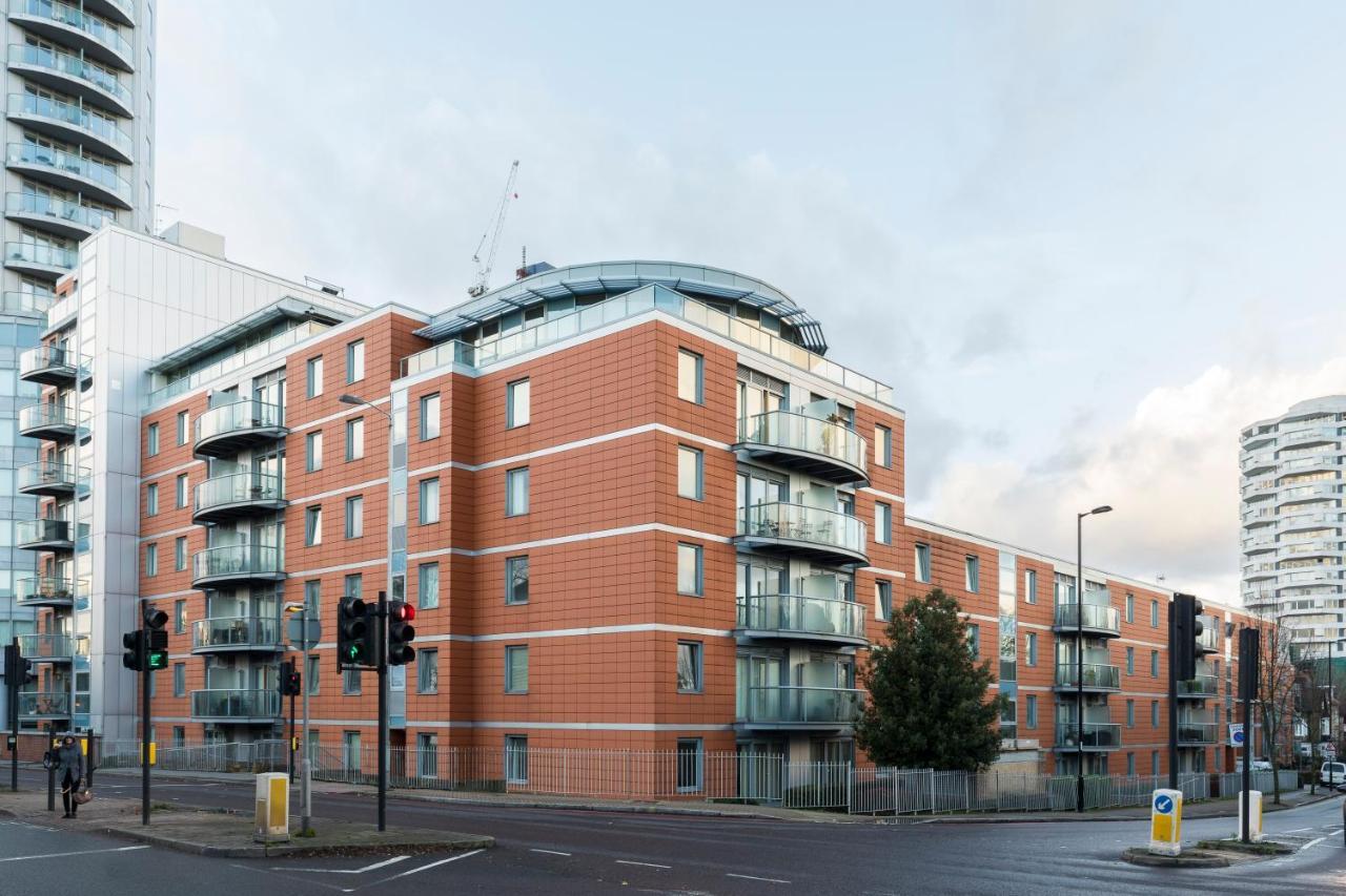 East Croydon Apartments - Just 3 Mins Walk To East Croydon Station Buitenkant foto